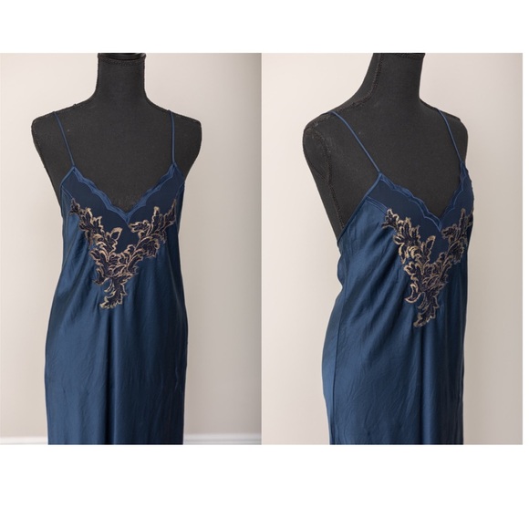 80s Natori Dark Blue and Gold Embrodiered Vintage Nightgown and Robe Size M-L - Picture 4 of 8